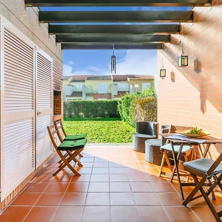 Furadouro Villa, Pool, Tennis And Garden オヴァール